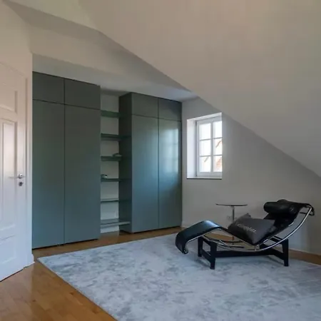 Villa Dein Luxusurlaub Beginnt Hier Mit Pool,whirlpool 12 Personen