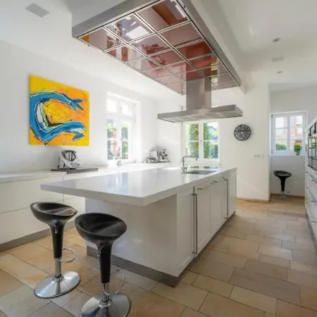 Dein Luxusurlaub Beginnt Hier Mit Pool,whirlpool 12 Personen Villa *